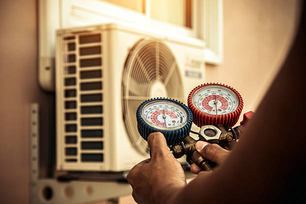 Professional Emergency Hvac technician working in Mineral Springs, NC